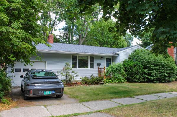 163 Pleasant Avenue