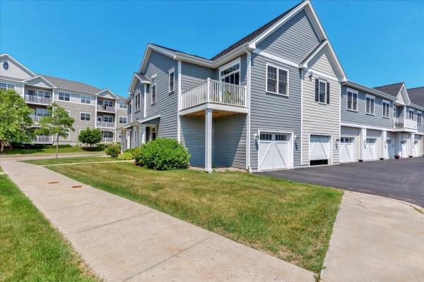 81 Holland Lane