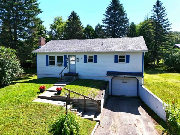 165 Fernwood Circle