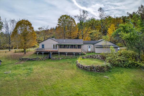 1243 Summit Road