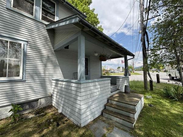 Single Family in Morristown VT