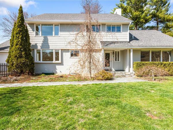 4 Mount View Court
