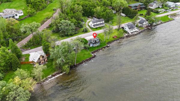 638 Bay Road