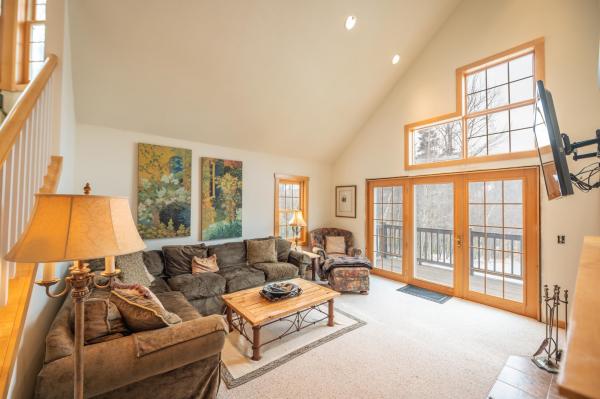 9A Dover Springs Lane