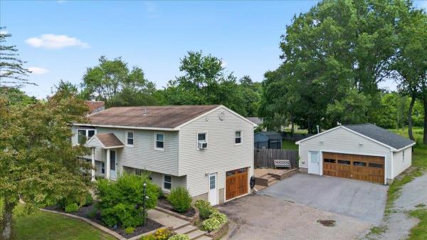 126 Heritage Lane
