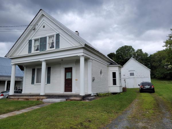 425 Main Street