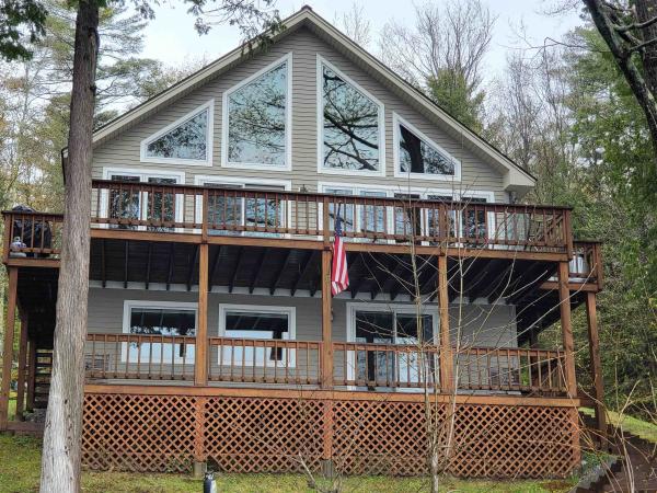 127 Leamy Drive