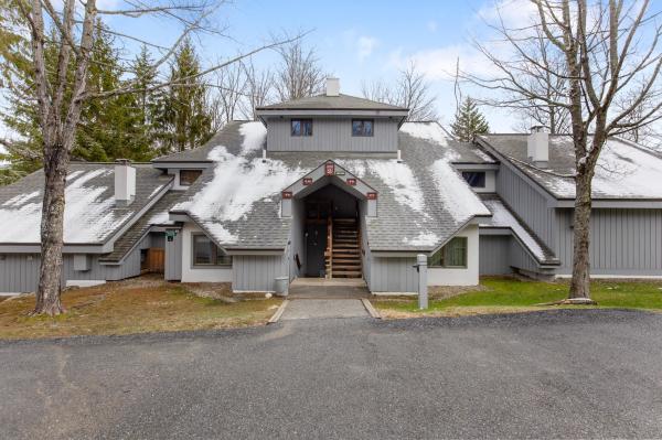 329 Village Circle