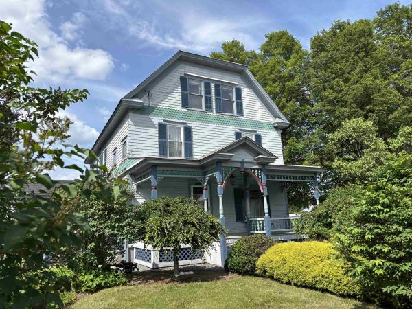 656 Main Street