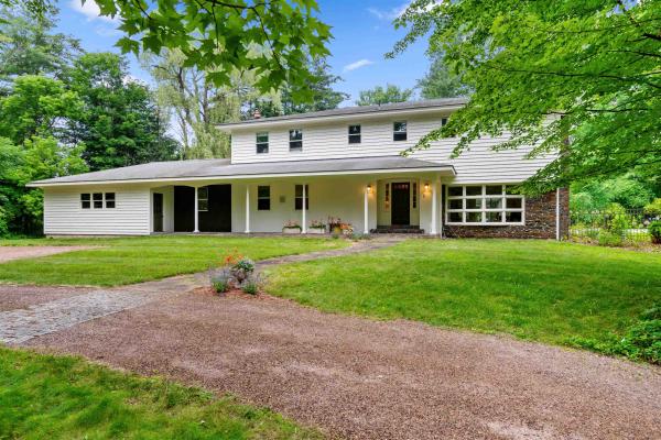 49 Shady Lane