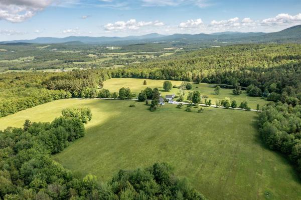 Single Family in Stowe VT