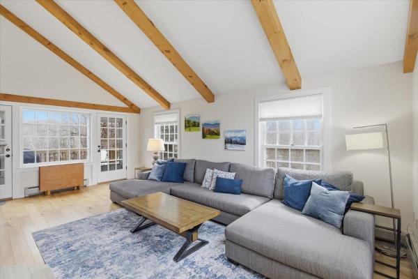 15 Sawmill Village Way