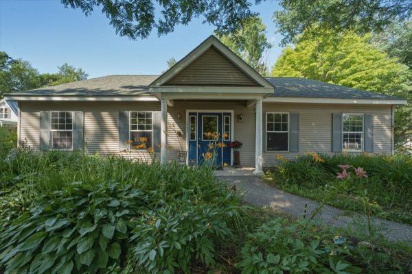 1795 Main Street