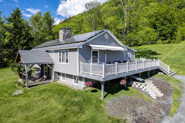 458 Hillside Road