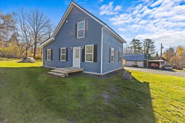 25 Johnny Cake Avenue