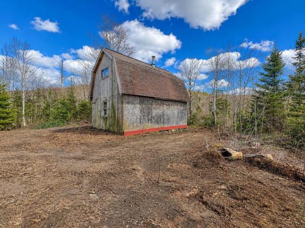 2900 Old Duck Pond Road