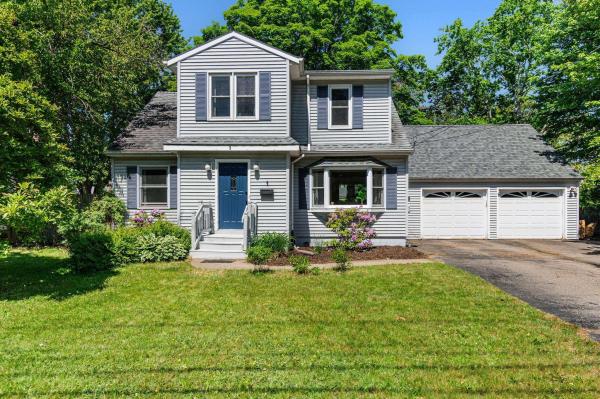1 Hiawatha Avenue