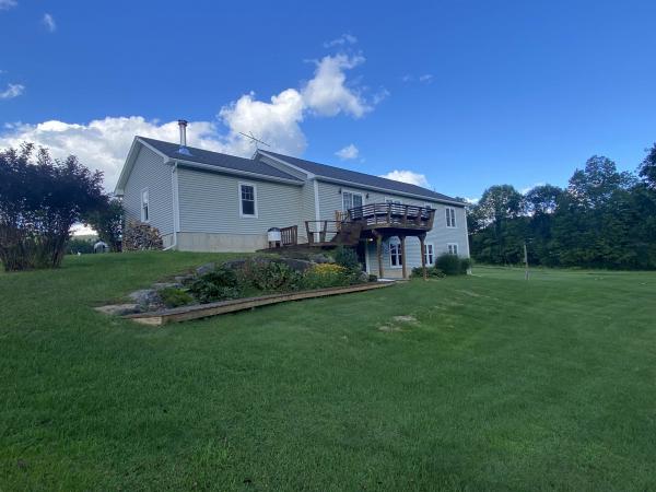 Single Family in Johnson VT