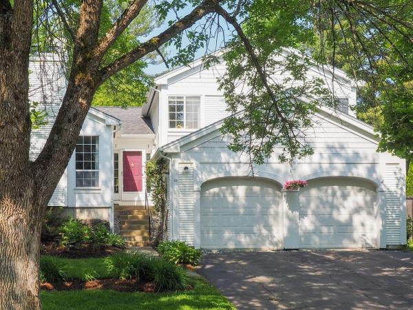 23 Iris Lane
