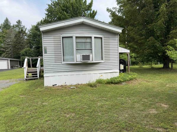 Mobile Home in Hyde Park VT