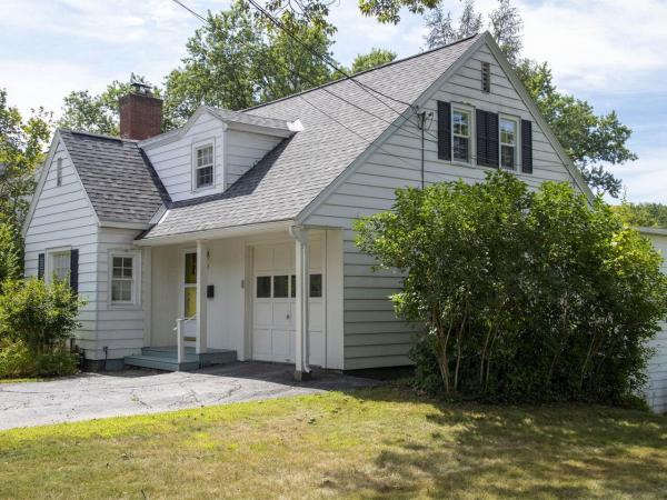 52 Clarendon Avenue