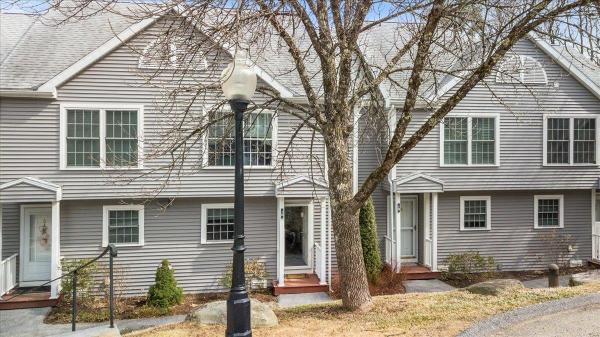 181 Riverside Townhouses Road