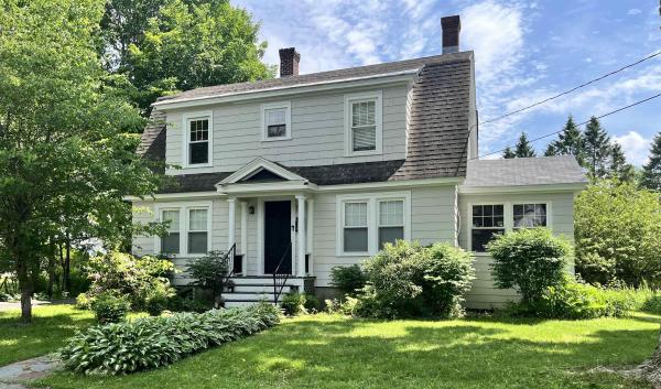 26 Marble Avenue
