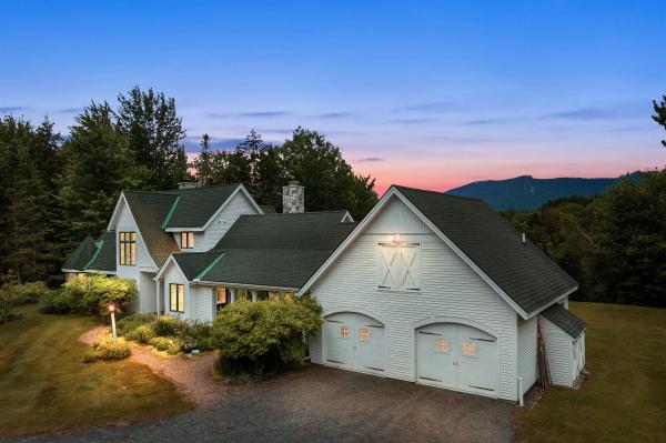 Single Family in Stowe VT