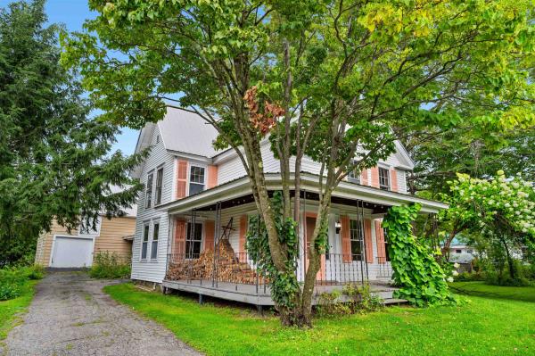 Single Family in Waterbury VT