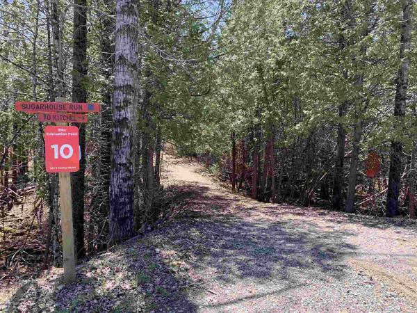 00 East Darling Hill Road