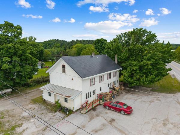 4232 Vermont Route 105