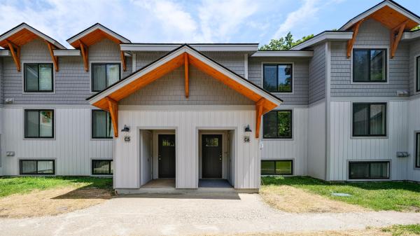 75 Upper Crossroad
