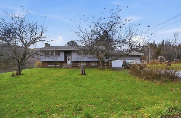 387 Wilmouth Hill Road