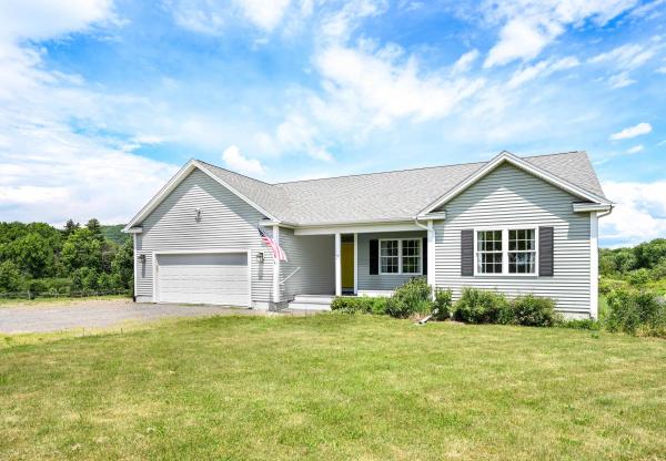 7 Riparian Way