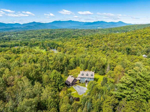 Single Family in Stowe VT