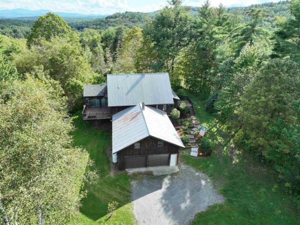 1104 Fish Pond Road