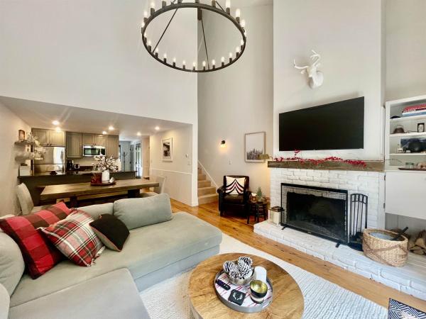 15 Tamarack Road