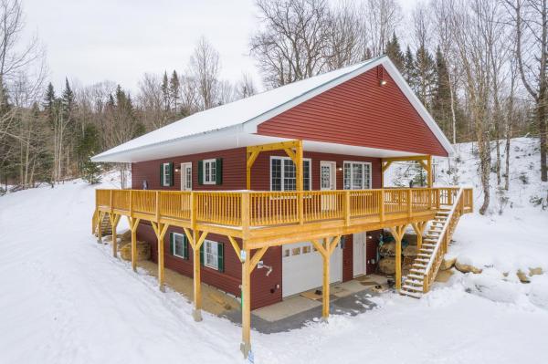 3611 Island Pond Road