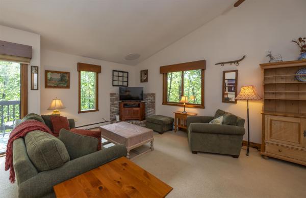 253 Old Quechee Road
