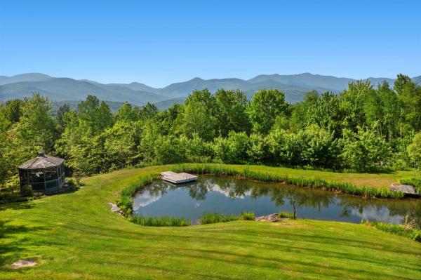 Single Family in Stowe VT