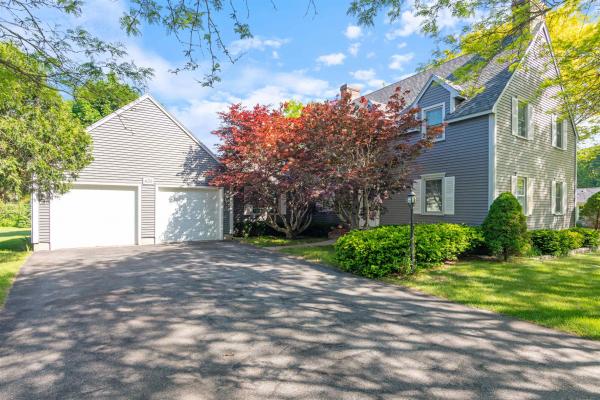 435 South Bay Circle