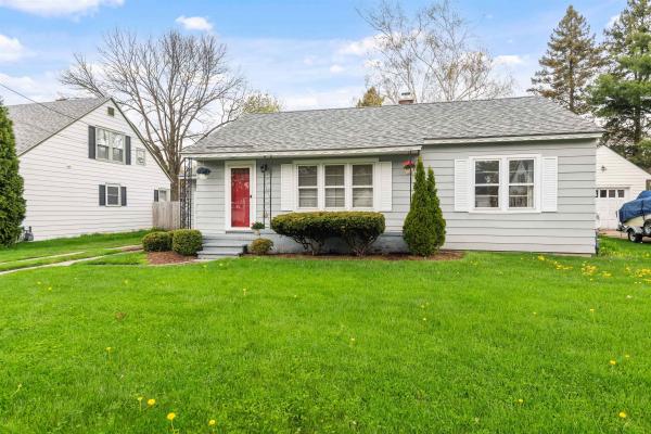 94 Saratoga Avenue