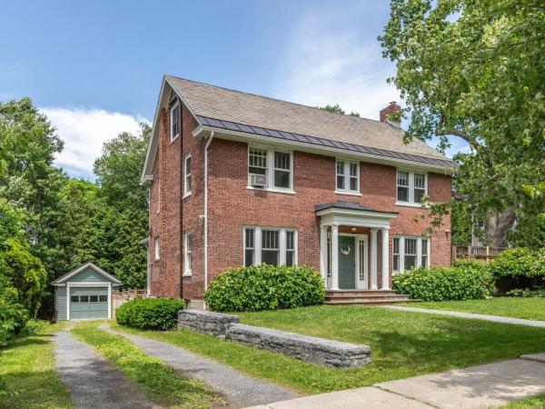 48 Henderson Terrace