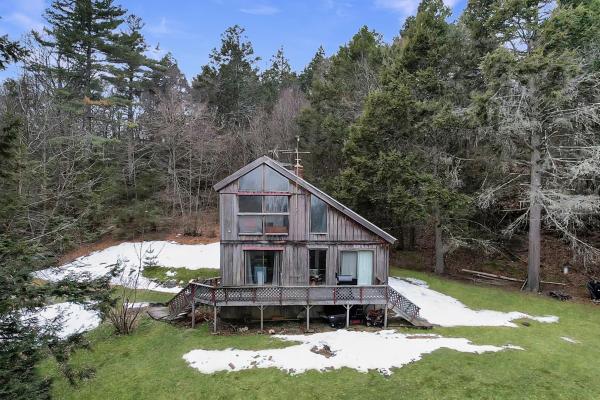 946 Huckle Hill Road