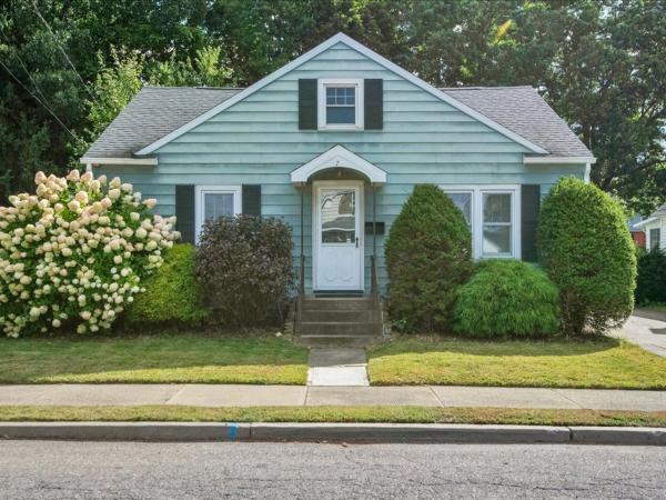 7 Roland Court