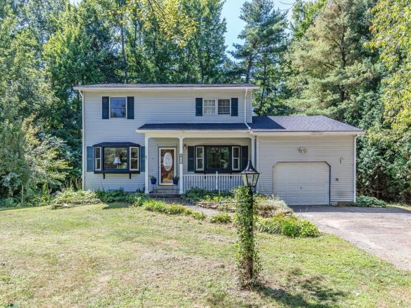 55 Greenbriar Drive