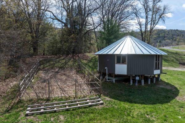 757 Weatherhead Hollow Road