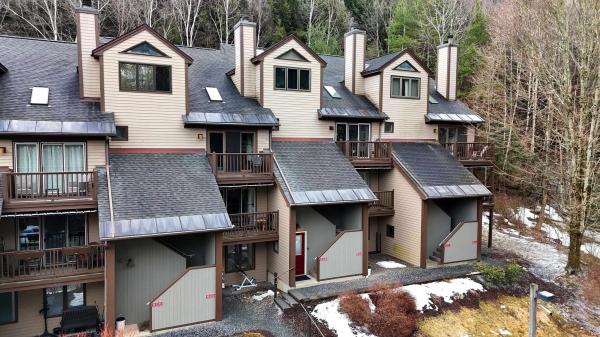 70 Mountains Edge Road