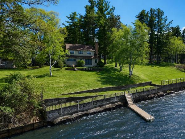 1254 Bluff Road