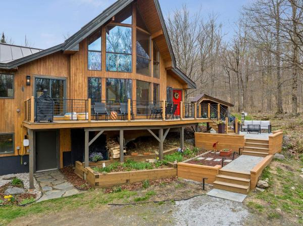 412 Macey Road